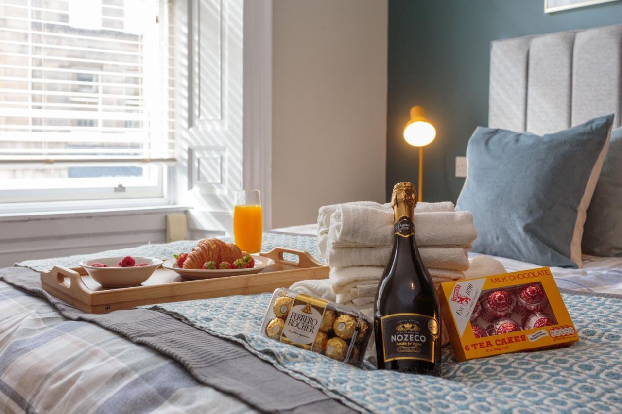 Stylish 2Bed Apartment Underneath Edinburgh Castle Екстериор снимка